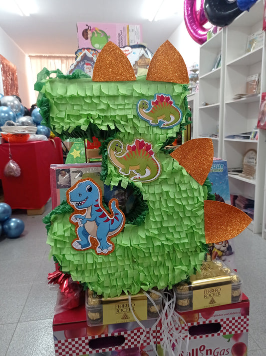 Piñata  Numero 3 Dinosaurios personalizada