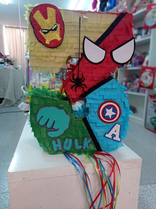 Piñata súper héroes niños