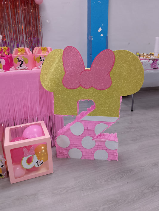 Piñata XXL numero 2 Minnie  personalizada
